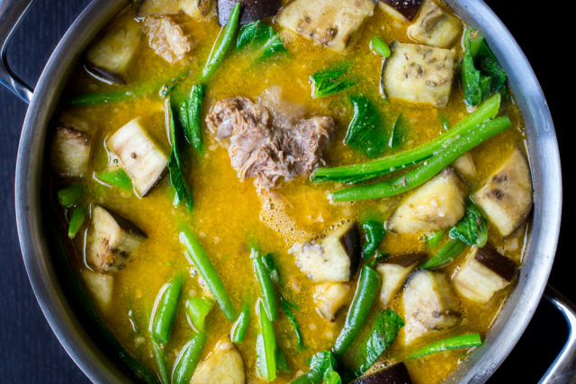 Kare Kare (Philippine Oxtail and Tripe Stew)